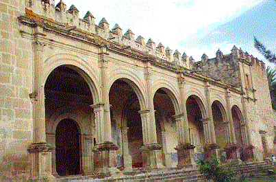 Portales del Convento Agustino del Siglo XVI, en Cuitzeo, Mich.