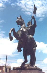Escultura de Santiago Apóstol ubicada en la capital.