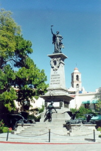 Monumento dedicado a Doña Josefa Ortiz de Domínguez, heroína mexicana de la Independencia Nacional.